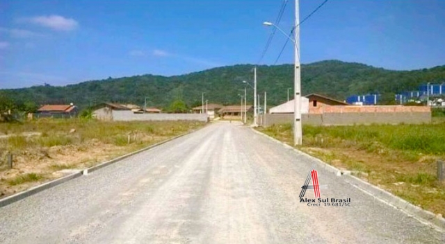 900 metros do mar pronto para construir | Terreno | Santa Catarina